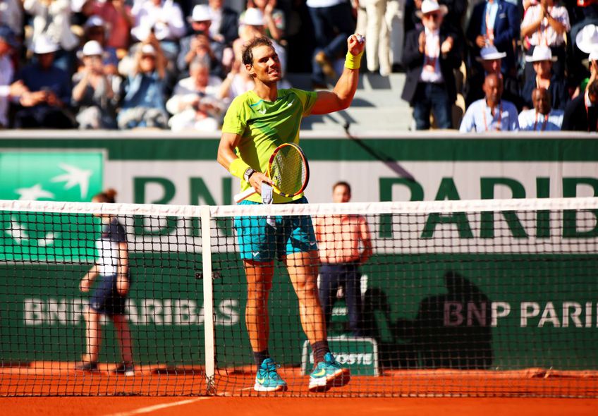 Novak Djokovic (34 de ani, 1 ATP) și Rafael Nadal (35 de ani, 5 ATP) s-au calificat fără emoții în optimile de finală de la Roland Garros 2022. Cei doi ar putea fi adversari în „sferturi”.