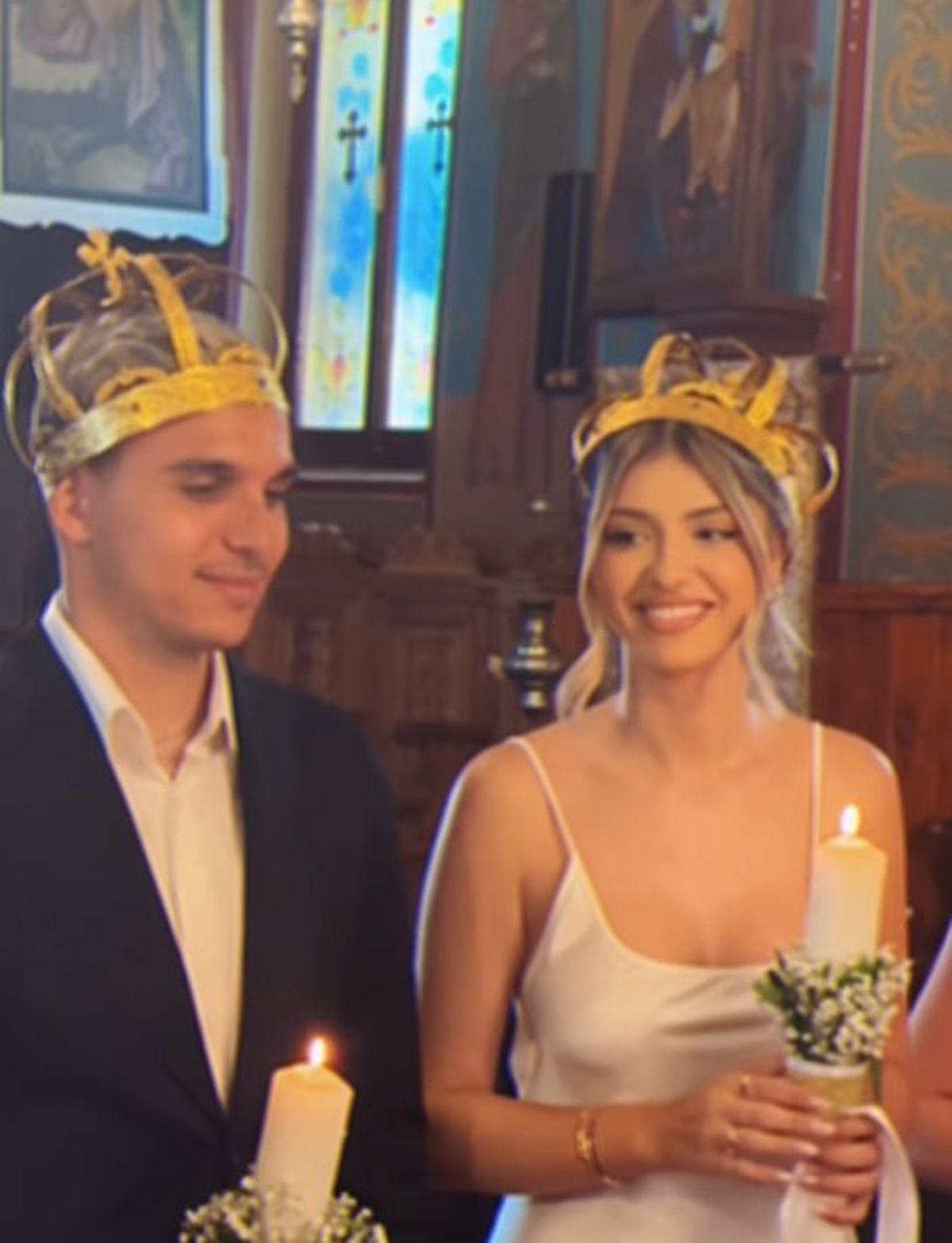 GALERIE FOTO A spus „DA!” Cristi Manea i-a oferit inelul vloggeriței Irina Deaconescu, după un an de relație