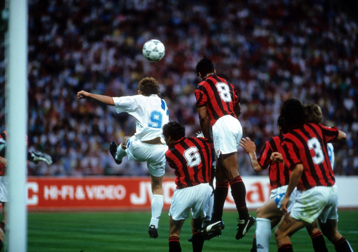 Fanii lui Marseille au sărbătorit 30 de ani de la cucerirea Ligii Campionilor într-un mod impresionant » Spectacol de torțe și artificii