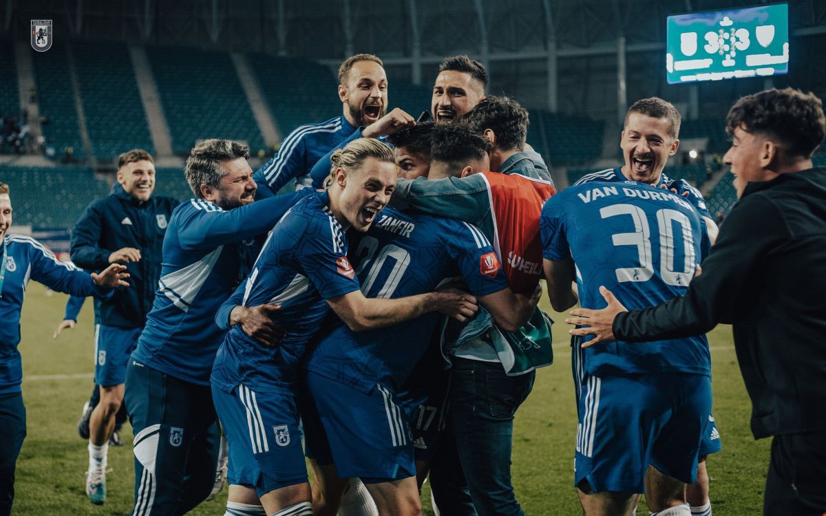 FCU Craiova - FC Voluntari 3-3 (5-4 la penalty-uri) » Craiova e în finala barajului pentru Europa după un meci nebun! Întorși de la 3-0, oltenii au câștigat la penalty-uri