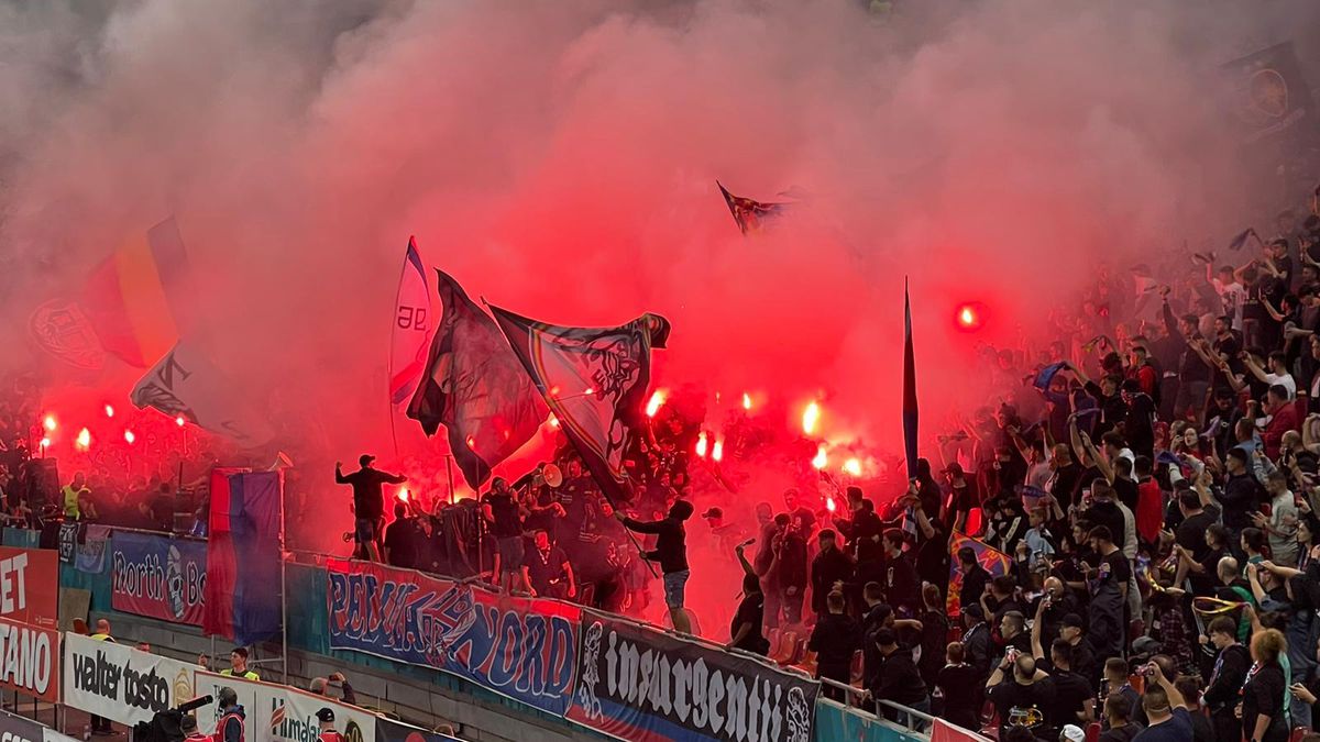 Scenografie, torțe și mesaje la FCSB - Rapid, 27 mai 2023