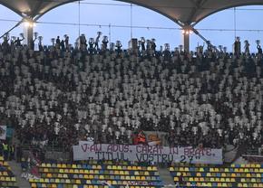 Galeria Rapidului, ironii în lanț la adresa FCSB: „Sunteți tari, sunteți beton, campionii de carton!” / „V-am adus, cărat în brațe, titlul vostru 27” + răspuns discriminatoriu