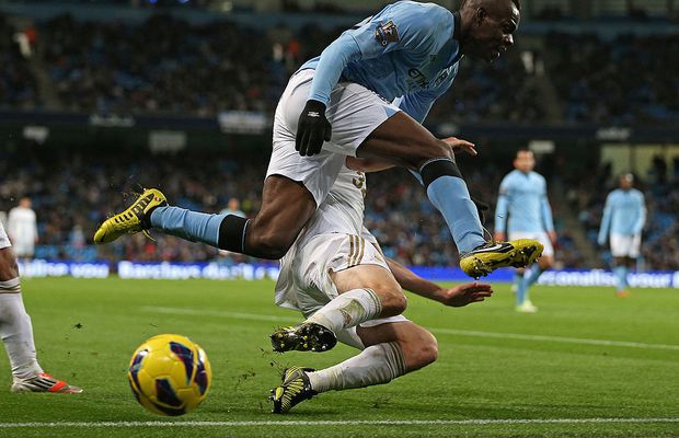 Mario Balotelli, înaintea finalei Ligii de la Istanbul: „Mi-ar plăcea să câștige amândouă. Inima mi-e împărțită”