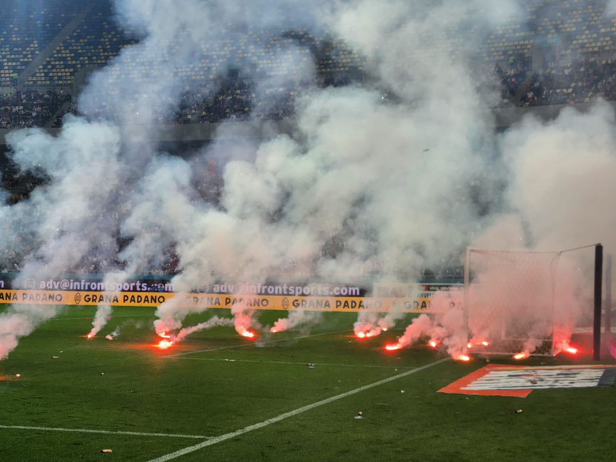 Scenografie, torțe și mesaje la FCSB - Rapid, 27 mai 2023