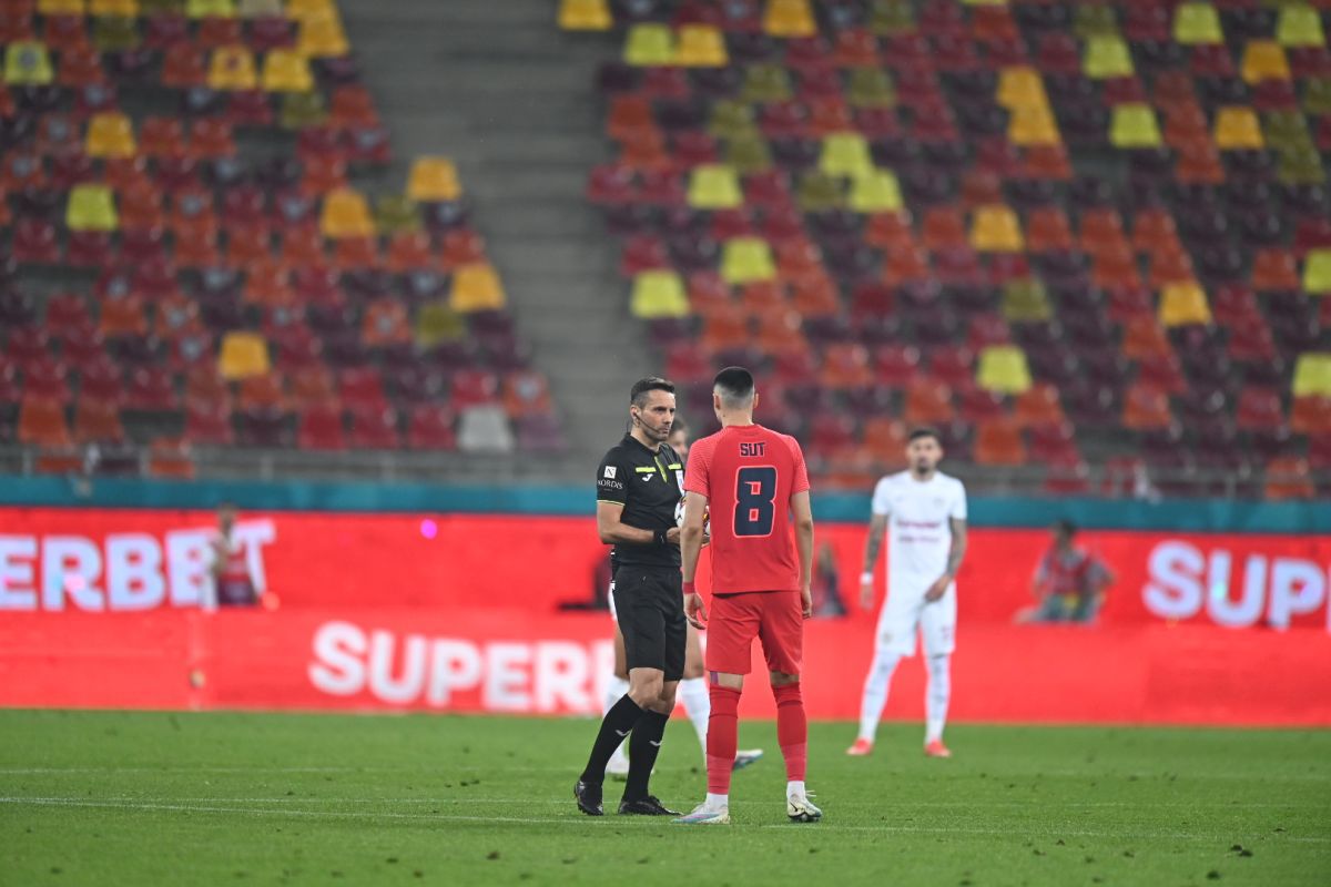 FCSB  - Rapid în etapa 10 Play-off Superliga 2022-2023