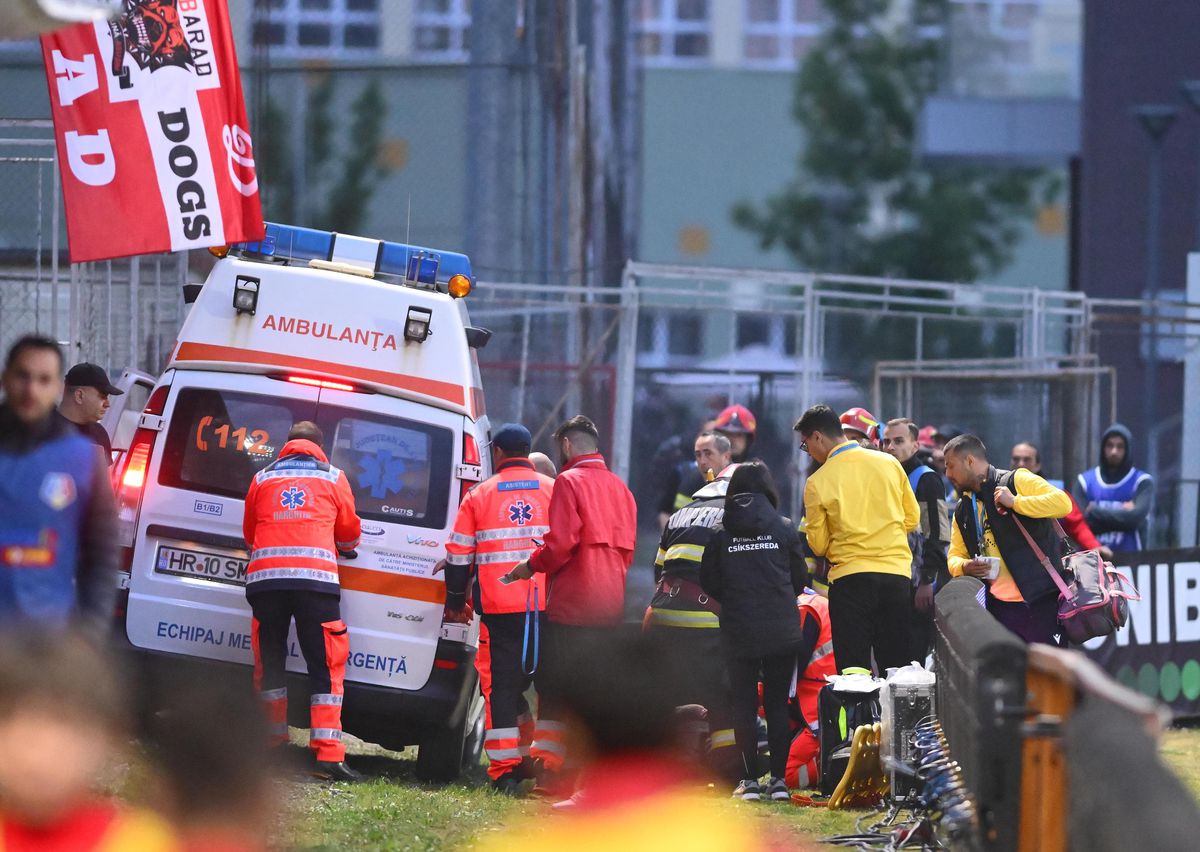 Fanii Csikszereda au afișat steagul Ținutului Secuiesc la barajul cu Dinamo » Reacția imediată a bucureștenilor