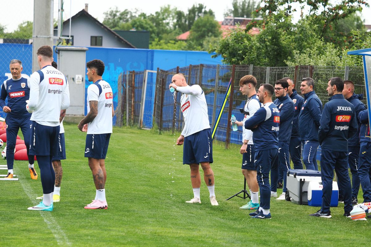 Edi Iordănescu e „certat” în cantonament de AI: „Îi spune că nu doarme suficient. E foarte stresat”