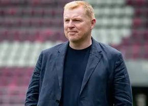 Primul fotbalist care a semnat cu Rapid după venirea lui Neil Lennon » Contract pe 3 ani pentru jucătorul cu prestații apreciate în Superliga