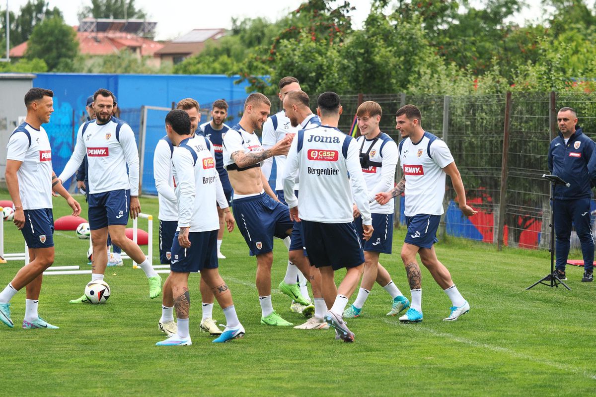 Cum a apărut Nicolae Stanciu la Mogoșoaia, înainte de EURO 2024 » Imagini de la antrenamentul României de azi