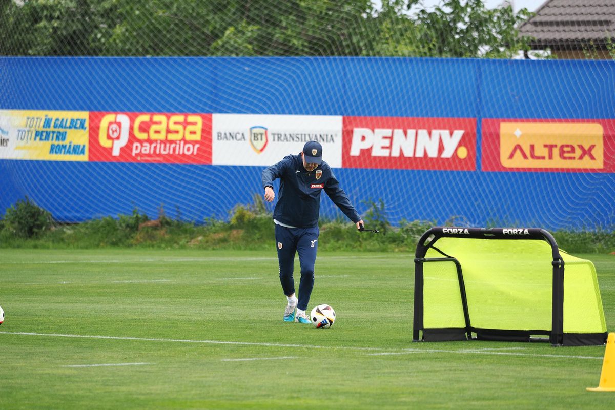 Edi Iordănescu e „certat” în cantonament de AI: „Îi spune că nu doarme suficient. E foarte stresat”