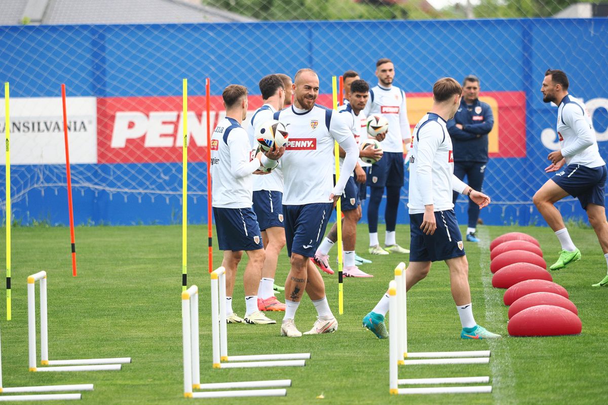 Edi Iordănescu e „certat” în cantonament de AI: „Îi spune că nu doarme suficient. E foarte stresat”