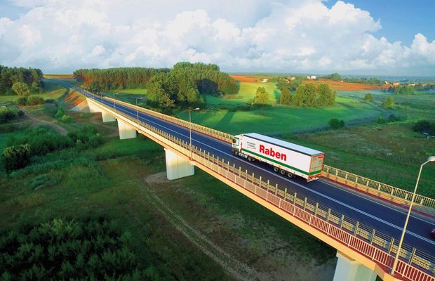 Transport marfă Cehia: Raben România deschide porțile către inima Europei