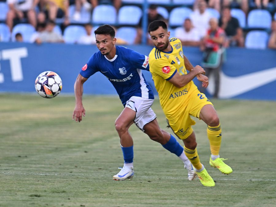 A bătut palma cu Gică Hagi! Primul transfer din Superliga acontat de Farul pentru sezonul viitor!