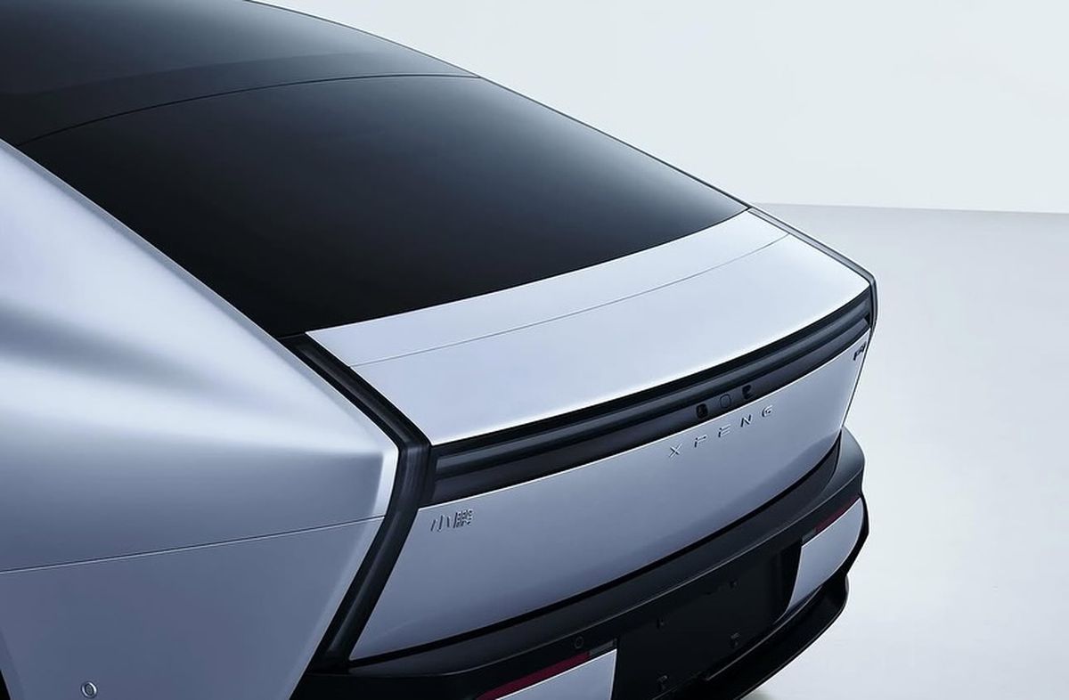 Noul model Xpeng P7 lansat de chinezi