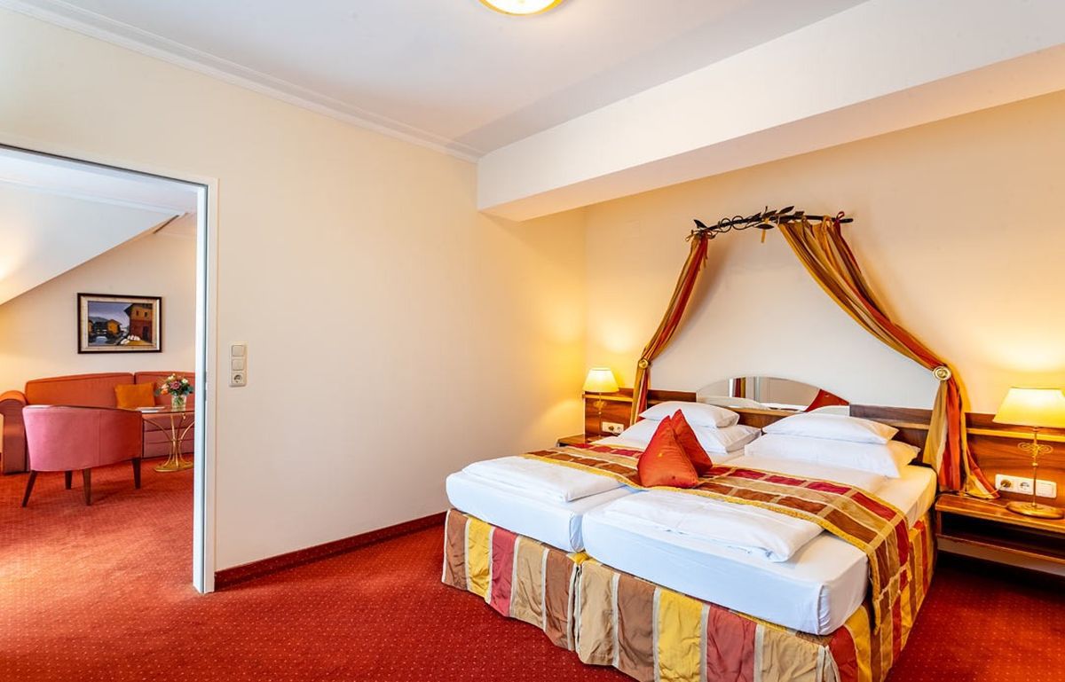 Cantonamentul din vară al Universității Craiova: „Romantik Hotel im Park Austria”