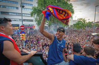 Lamine Yamal a semnat prelungirea contractului cu Barcelona! Salariu colosal și o clauză de reziliere gigantică