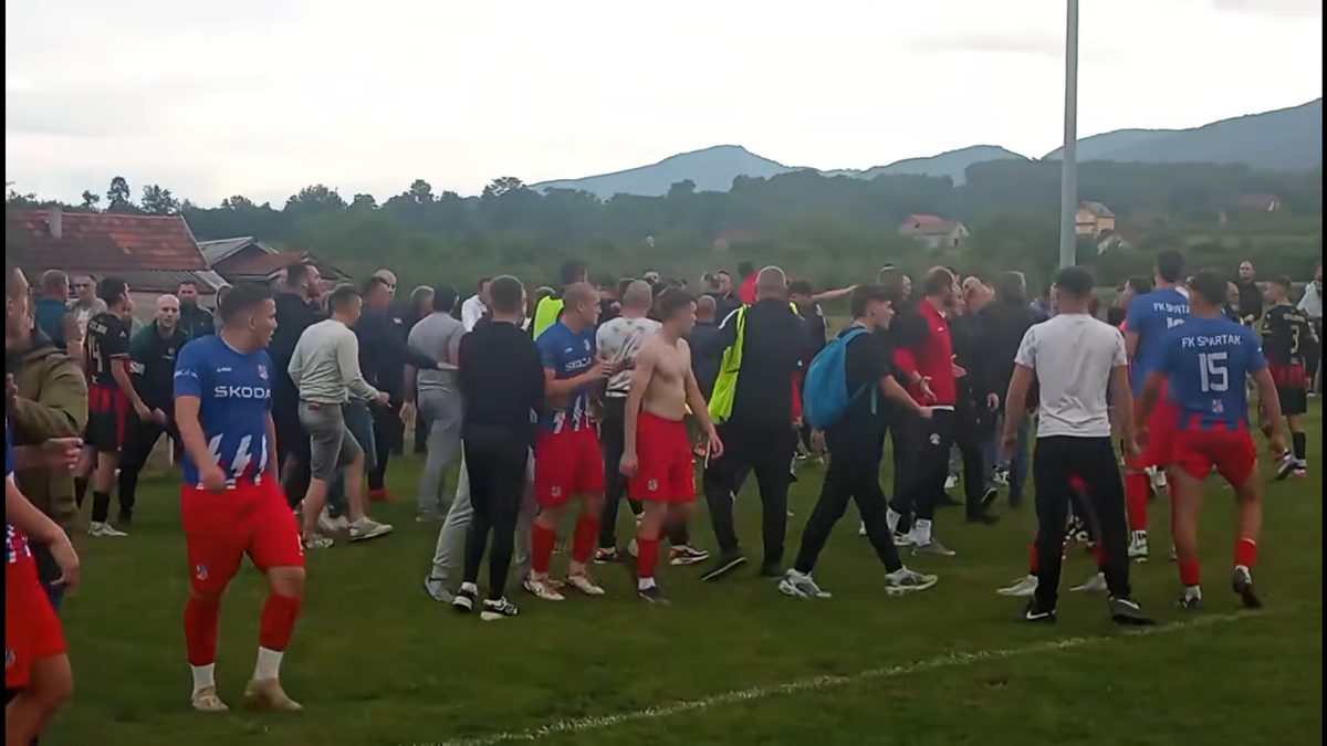 Bătaie la un meci de juniori în Serbia