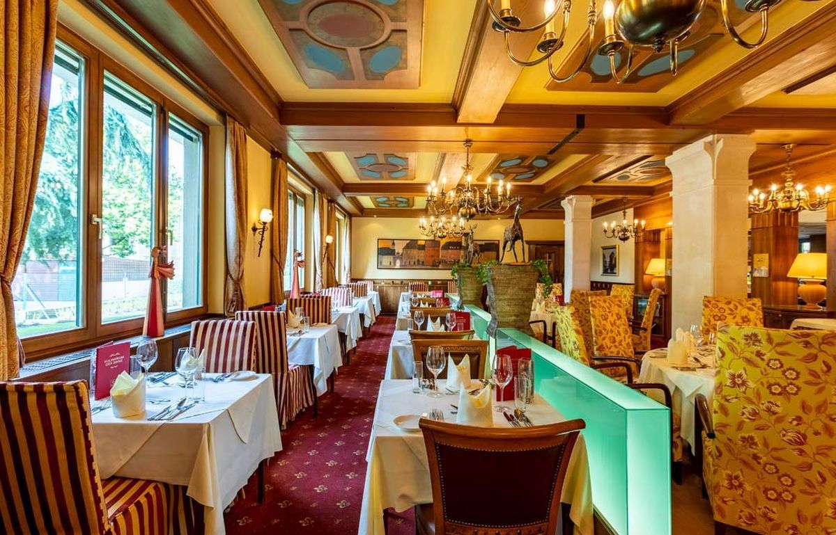 Cantonamentul din vară al Universității Craiova: „Romantik Hotel im Park Austria”