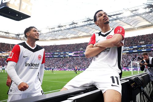 Hugo Ekitike, sărbătorind un gol pentru Eintracht Frankfurt // foto: Guliver/gettyimages