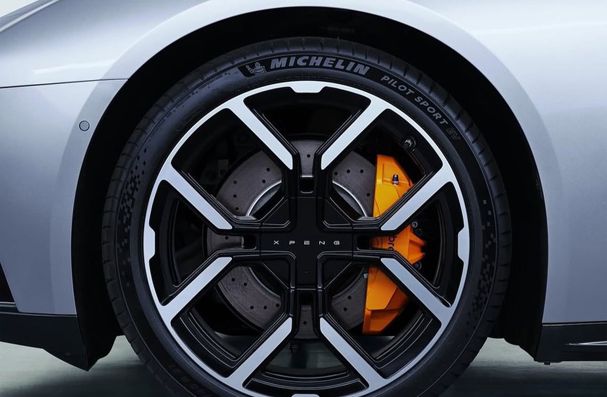 Noul model Xpeng P7 lansat de chinezi