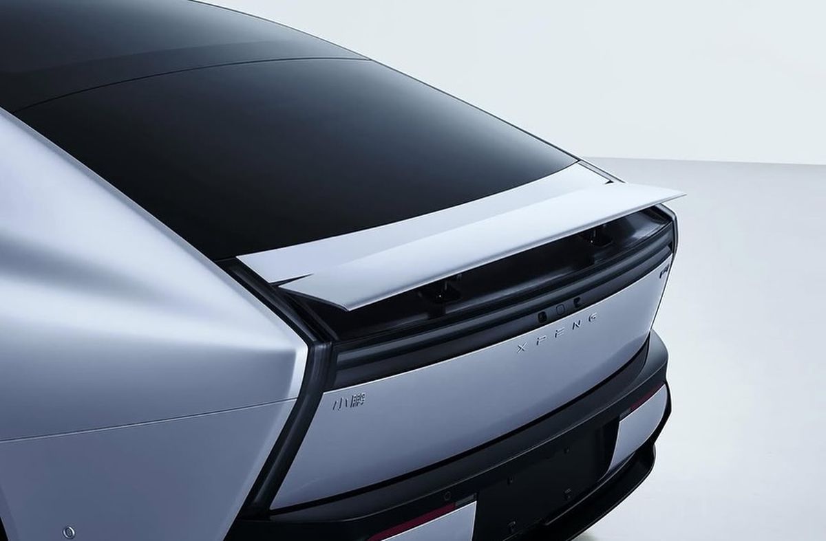 Noul model Xpeng P7 lansat de chinezi