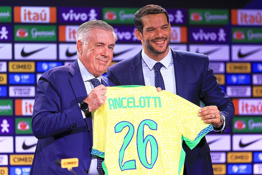 Carlo Ancelotti, prezentat luni ca selecționer al Braziliei / Foto: Guliver/gettyimages Ancelotti a ridicat „zidul” în Brazilia: „Fotbalul modern e la mâna atacanților! Dar eu sunt italian, nu uitați asta”