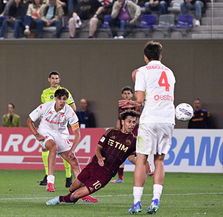 Fiorentina a eliminat-o pe AS Roma, scor 2-1, în semifinalele campionatului Primavera. Foto: Instagram UPDATE. Scene incredibile în Italia! Starul Fiorentinei, acuzat că a intrat în vestiar și a lovit doi puști din echipa de tineret a Romei » „Au început să mă insulte”