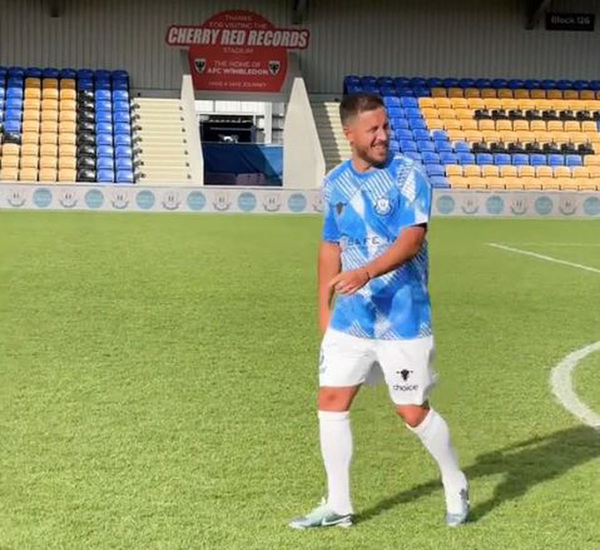 Greu de recunoscut » Retras de nici doi ani, fostul fotbalist de 120 de milioane de euro abia se mișcă: „Sunt hedonist. Grătare, vin roșu, toate cele”