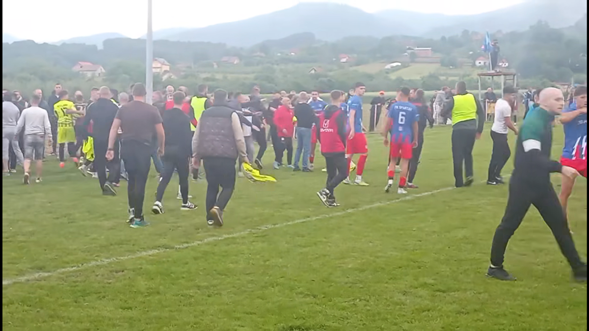 Bătaie la un meci de juniori în Serbia