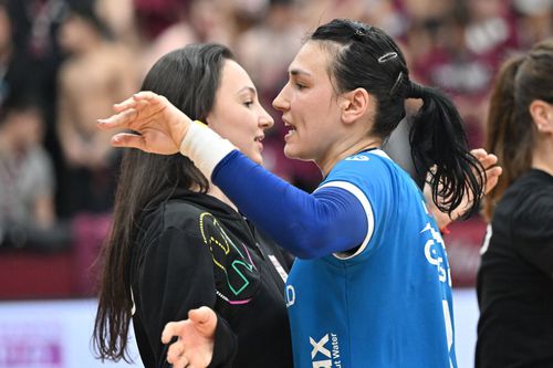 Eliza Buceschi și Cristina Neagu/Foto: Imago Images