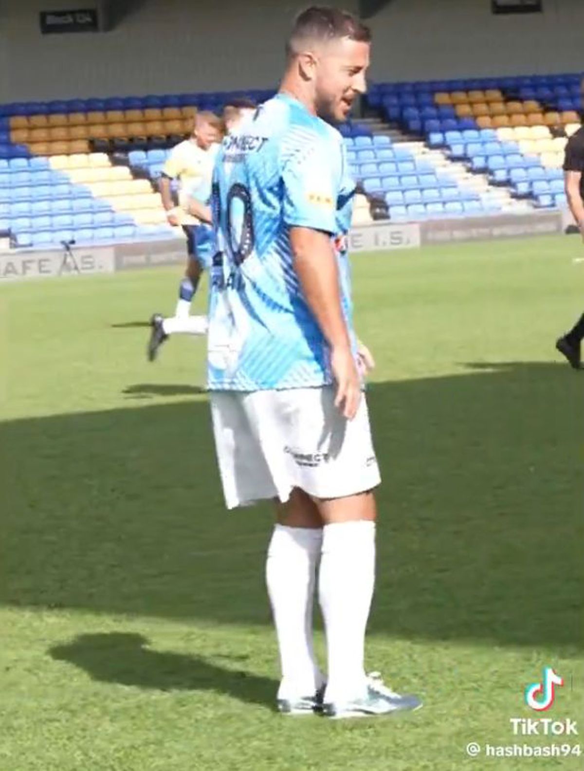 Greu de recunoscut » Retras de nici doi ani, fostul fotbalist de 120 de milioane de euro abia se mișcă: „Sunt hedonist. Grătare, vin roșu, toate cele”