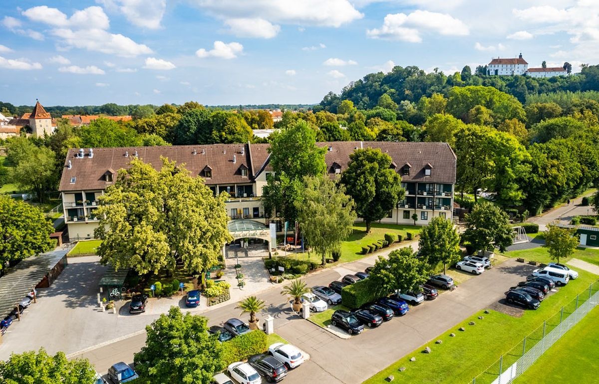 Cantonamentul din vară al Universității Craiova: „Romantik Hotel im Park Austria”