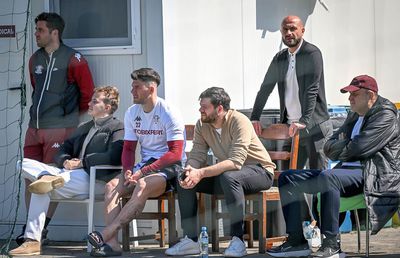 Au căzut primele două capete la Rapid, în scandalul „alcool în vestiar” + Planul lui Cristi Săpunaru, dinamitat