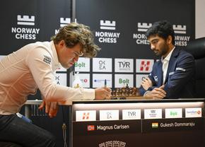 În sfârșit! Legendarul Magnus Carlsen s-a duelat, în premieră, cu Gukesh Dommaraju, campionul mondial » Apoi, a postat un mesaj ofensiv din serialul The Wire