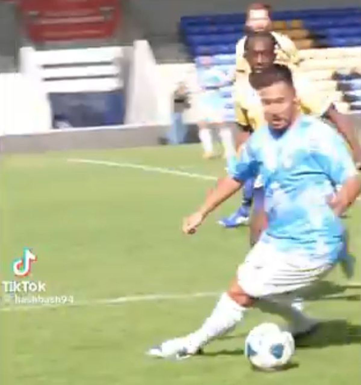 Greu de recunoscut » Retras de nici doi ani, fostul fotbalist de 120 de milioane de euro abia se mișcă: „Sunt hedonist. Grătare, vin roșu, toate cele”