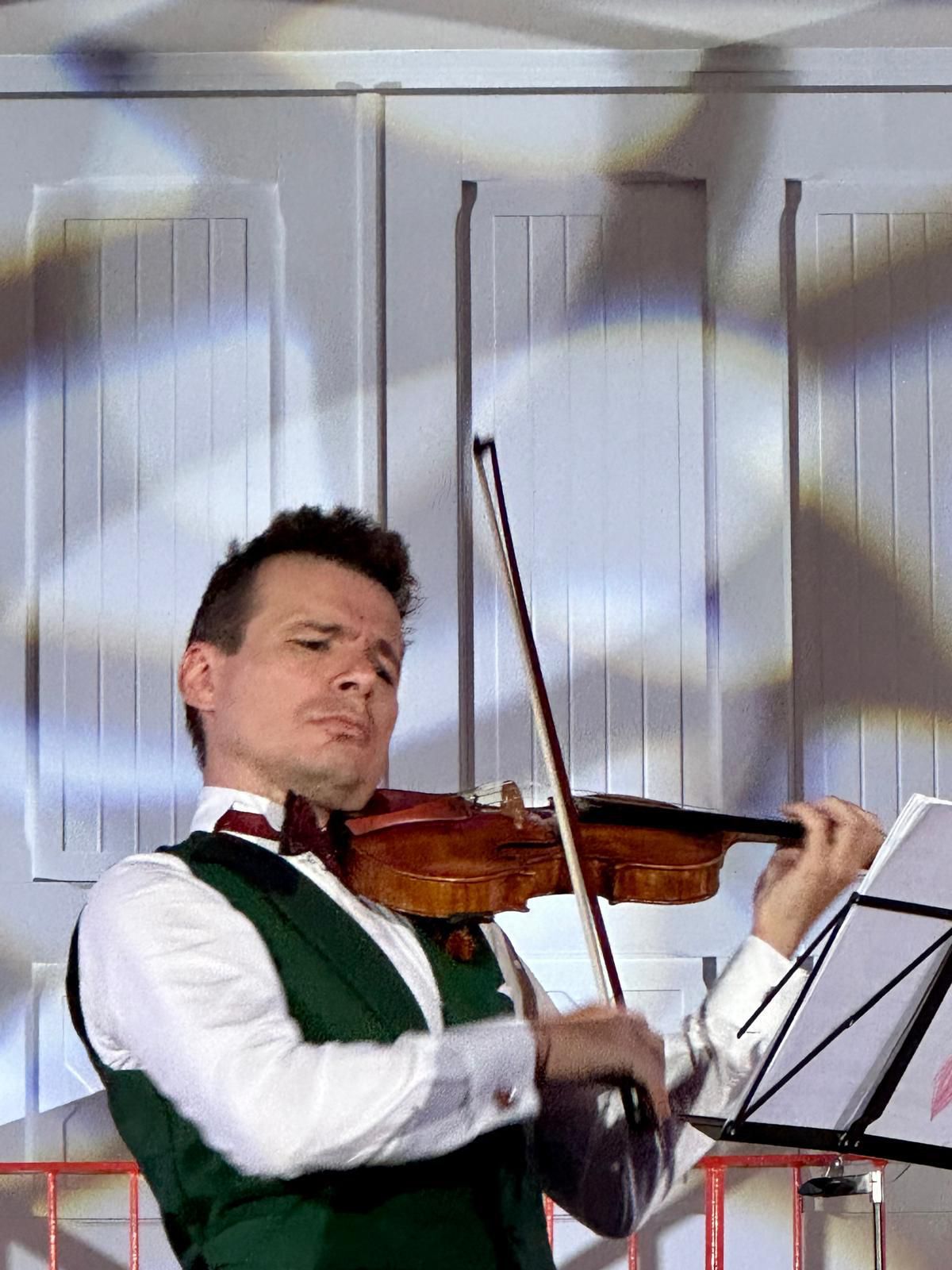 Violonistul Alexandru Tomescu