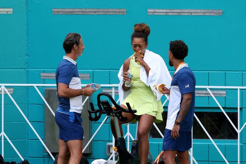 Naomi Osaka și Patrick Mouratoglou, antrenorul ei (stânga)/Foto: Imago Images