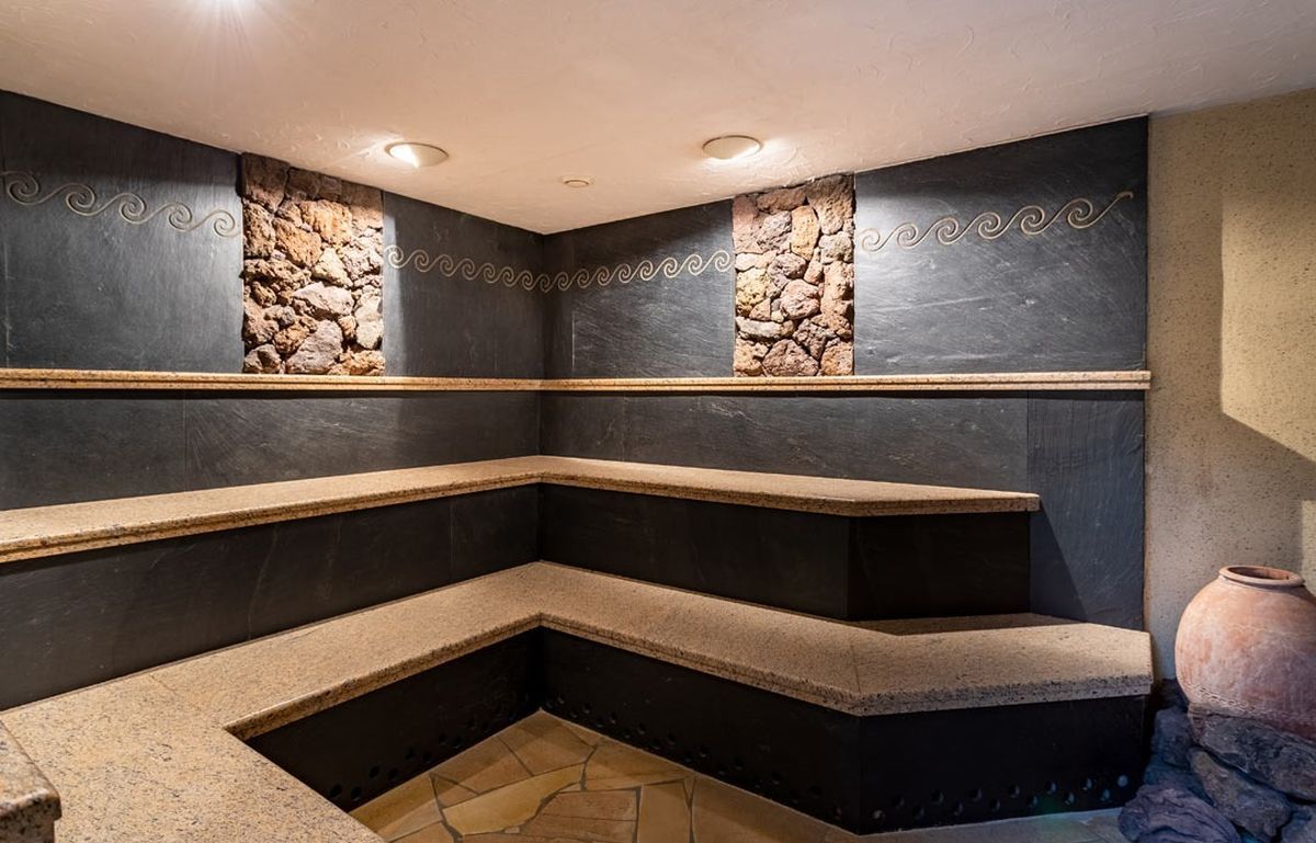 Cantonamentul din vară al Universității Craiova: „Romantik Hotel im Park Austria”