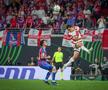 Primul jucător care câștigă două trofee europene în același sezon!