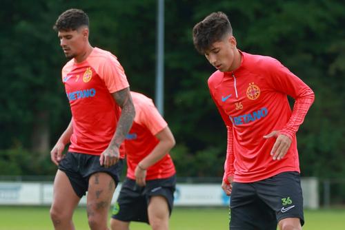 Ricardo Pădurariu, numărul 36, în cantonamentul FCSB din vara anului 2023, foto: GSP.ro