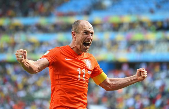 VIDEO Arjen Robben și-a anunțat revenirea OFICIALĂ pe teren: „Fanii m-au convins, mi-au spus «Arjen, urmează-ți inima!»”