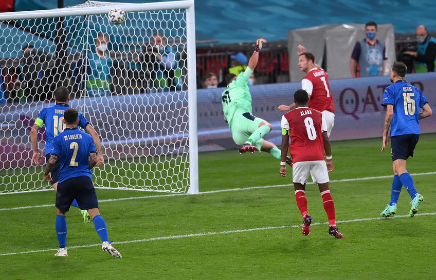 Atacantul Marko Arnautovici e supărat pe VAR-ul care i-a anulat un gol în partida Italia - Austria, la 0-0: „După un gol trebuie să aștepți mereu. Nici nu mai poți să te bucuri”.