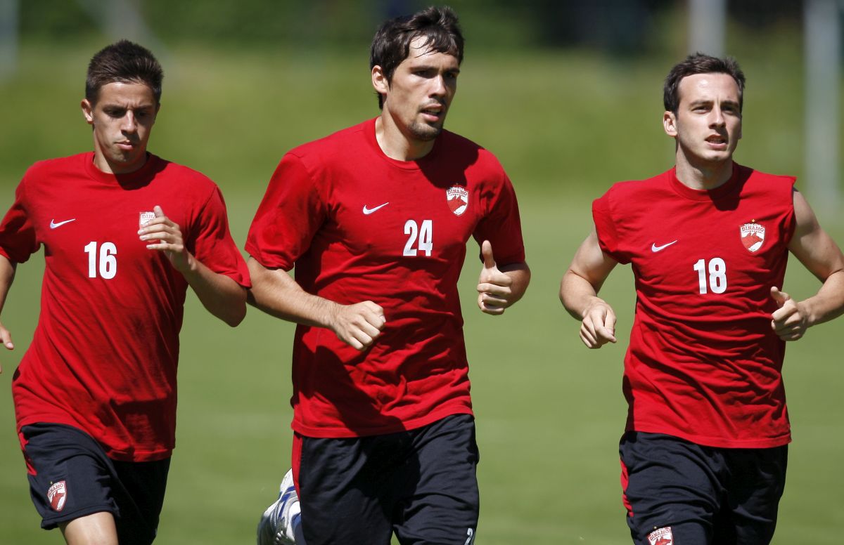 Fosta speranță a „câinilor” a ajuns să lucreze într-o multinațională din Germania: „Aici chiar nu-ți faci griji pentru ziua de mâine” » Amintiri inedite de la Dinamo: „Ce a făcut Zuluf m-a zăpăcit, pur și simplu”