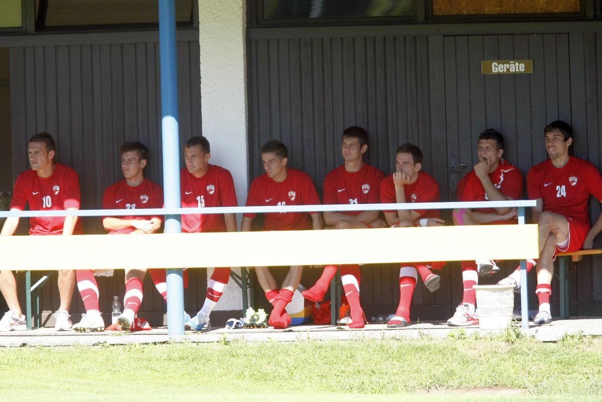 Fosta speranță a „câinilor” a ajuns să lucreze într-o multinațională din Germania: „Aici chiar nu-ți faci griji pentru ziua de mâine” » Amintiri inedite de la Dinamo: „Ce a făcut Zuluf m-a zăpăcit, pur și simplu”