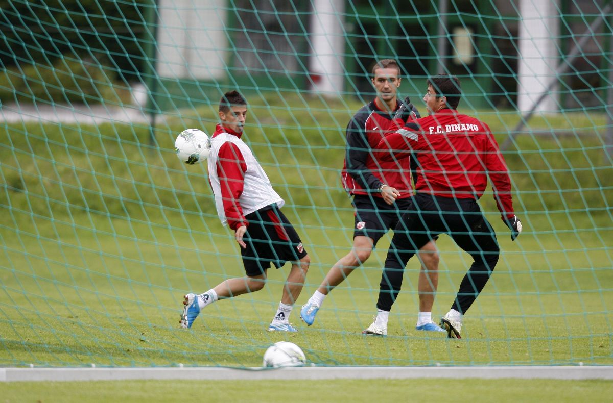 Fosta speranță a „câinilor” a ajuns să lucreze într-o multinațională din Germania: „Aici chiar nu-ți faci griji pentru ziua de mâine” » Amintiri inedite de la Dinamo: „Ce a făcut Zuluf m-a zăpăcit, pur și simplu”