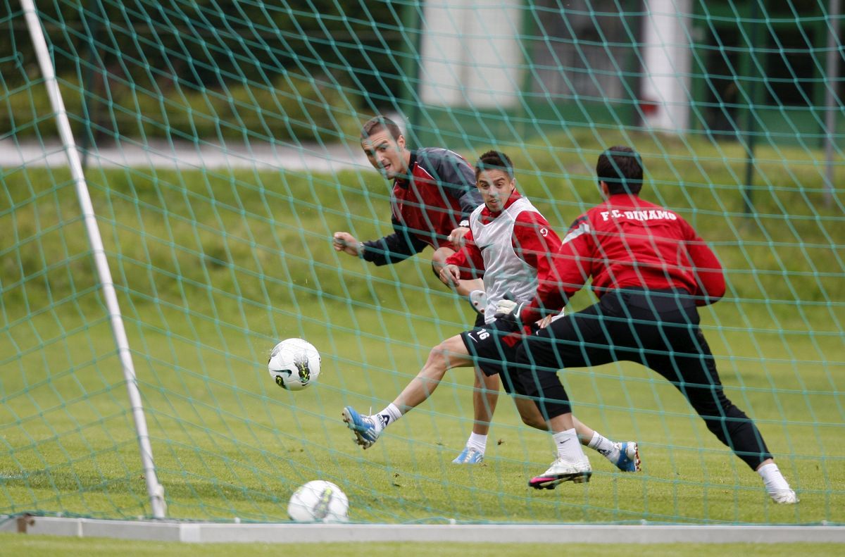 Fosta speranță a „câinilor” a ajuns să lucreze într-o multinațională din Germania: „Aici chiar nu-ți faci griji pentru ziua de mâine” » Amintiri inedite de la Dinamo: „Ce a făcut Zuluf m-a zăpăcit, pur și simplu”