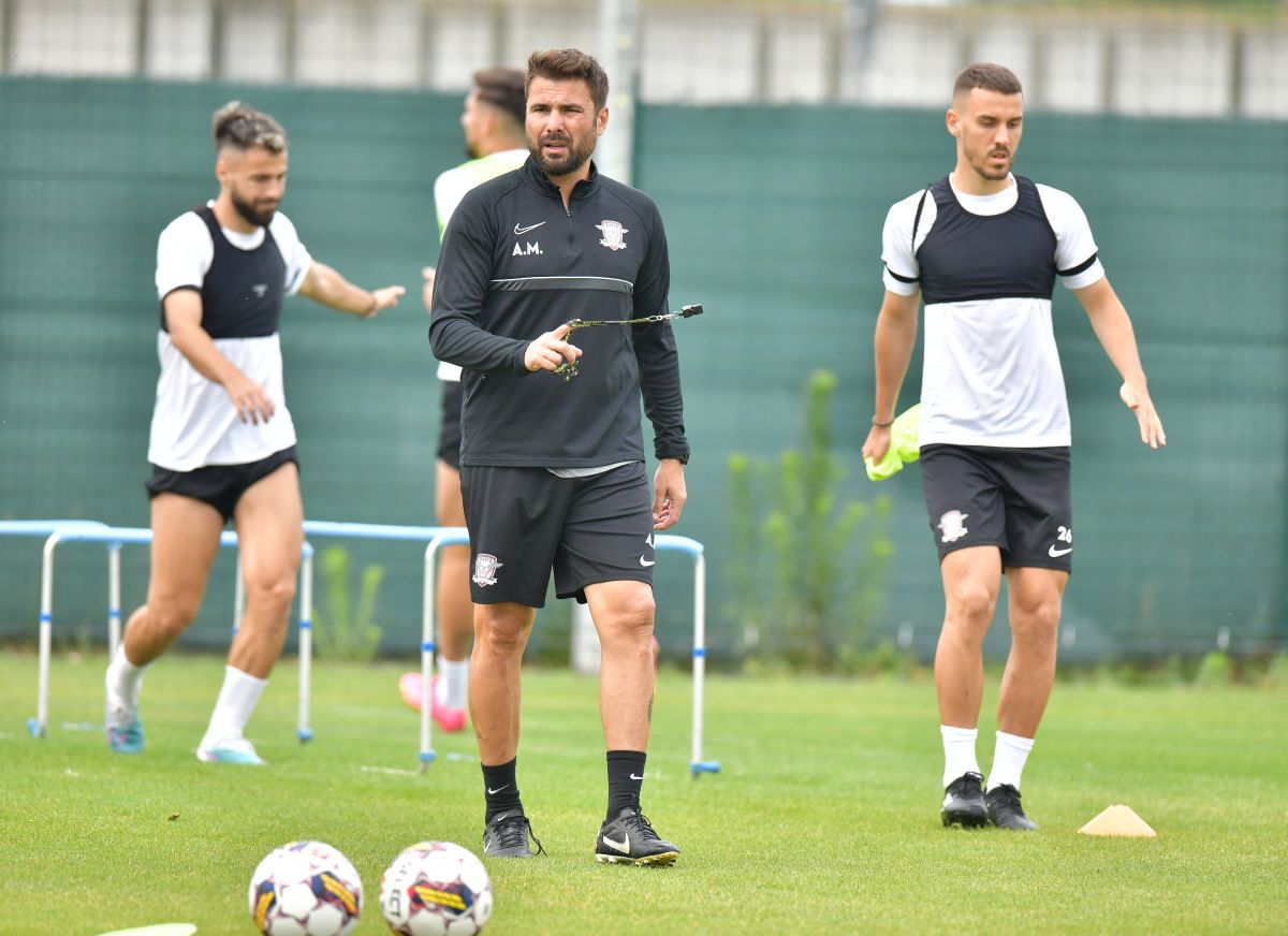 „Plăcere, 10 minute”, restul e chin » Vocea care face liniște în cantonamentul Rapidului: „Doar eu vorbesc!”