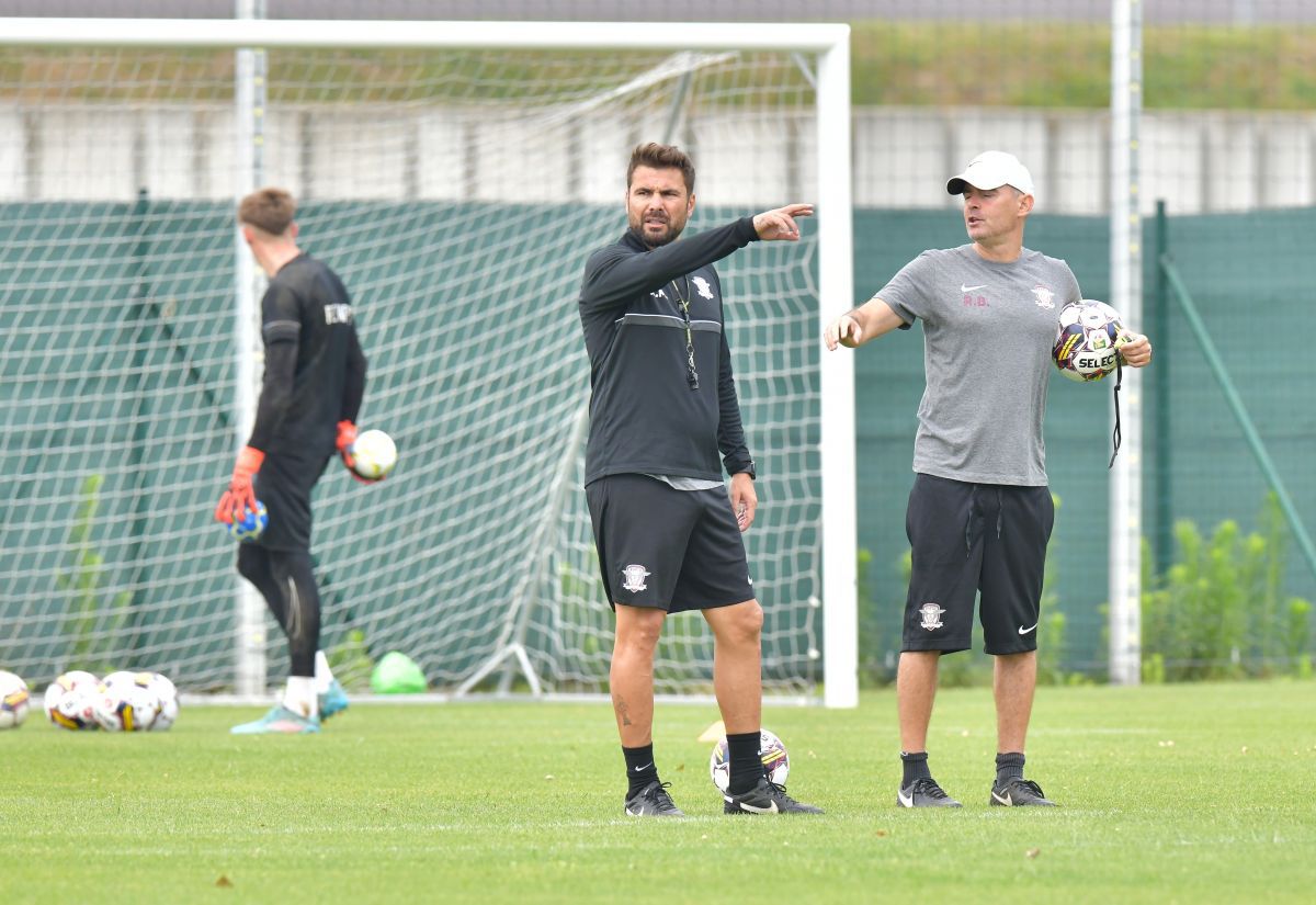 „Plăcere, 10 minute”, restul e chin » Vocea care face liniște în cantonamentul Rapidului: „Doar eu vorbesc!”