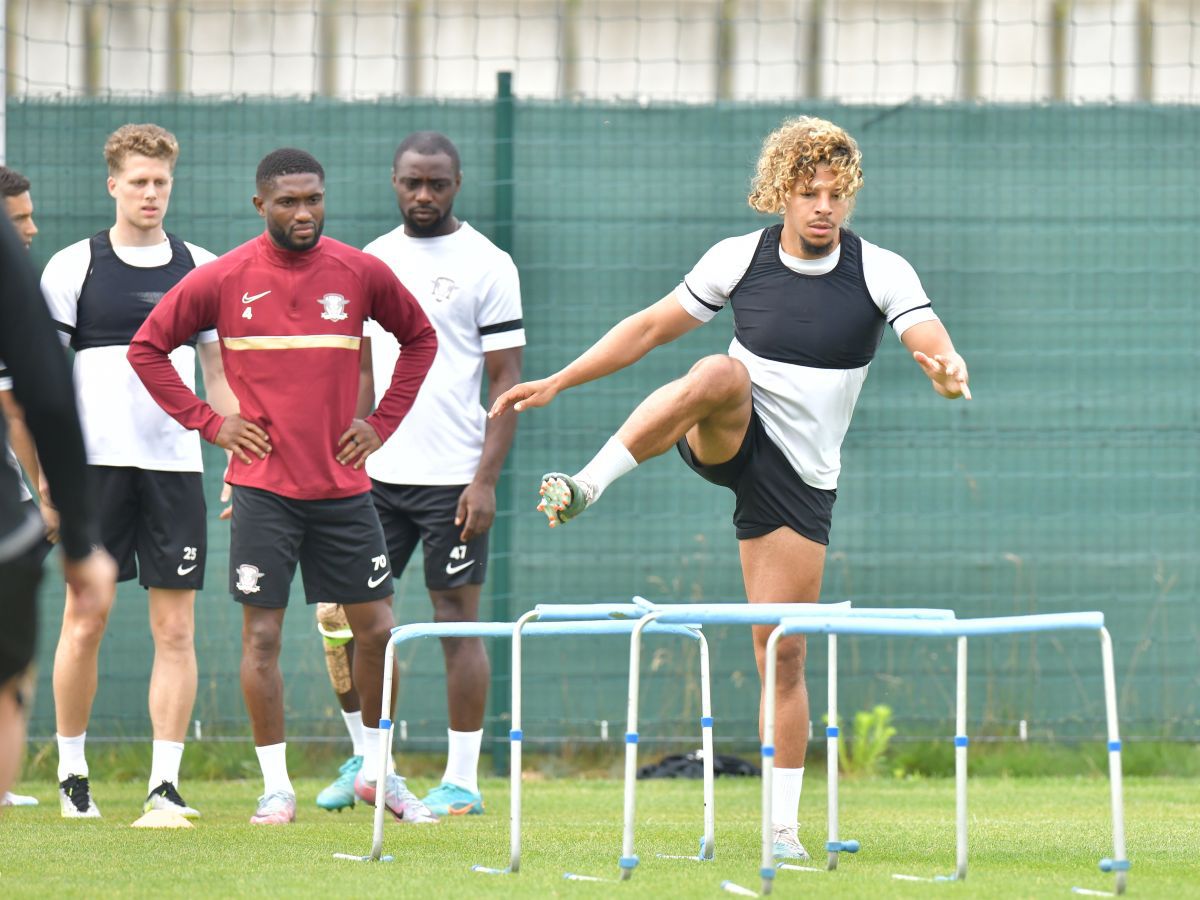 „Plăcere, 10 minute”, restul e chin » Vocea care face liniște în cantonamentul Rapidului: „Doar eu vorbesc!”