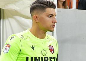 Mihai Eșanu a semnat în Liga 1! Anunțul clubului și primul mesaj al portarului după ce a fost prezentat